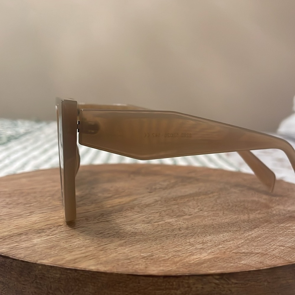 sunglasses - Picture 2 of 4